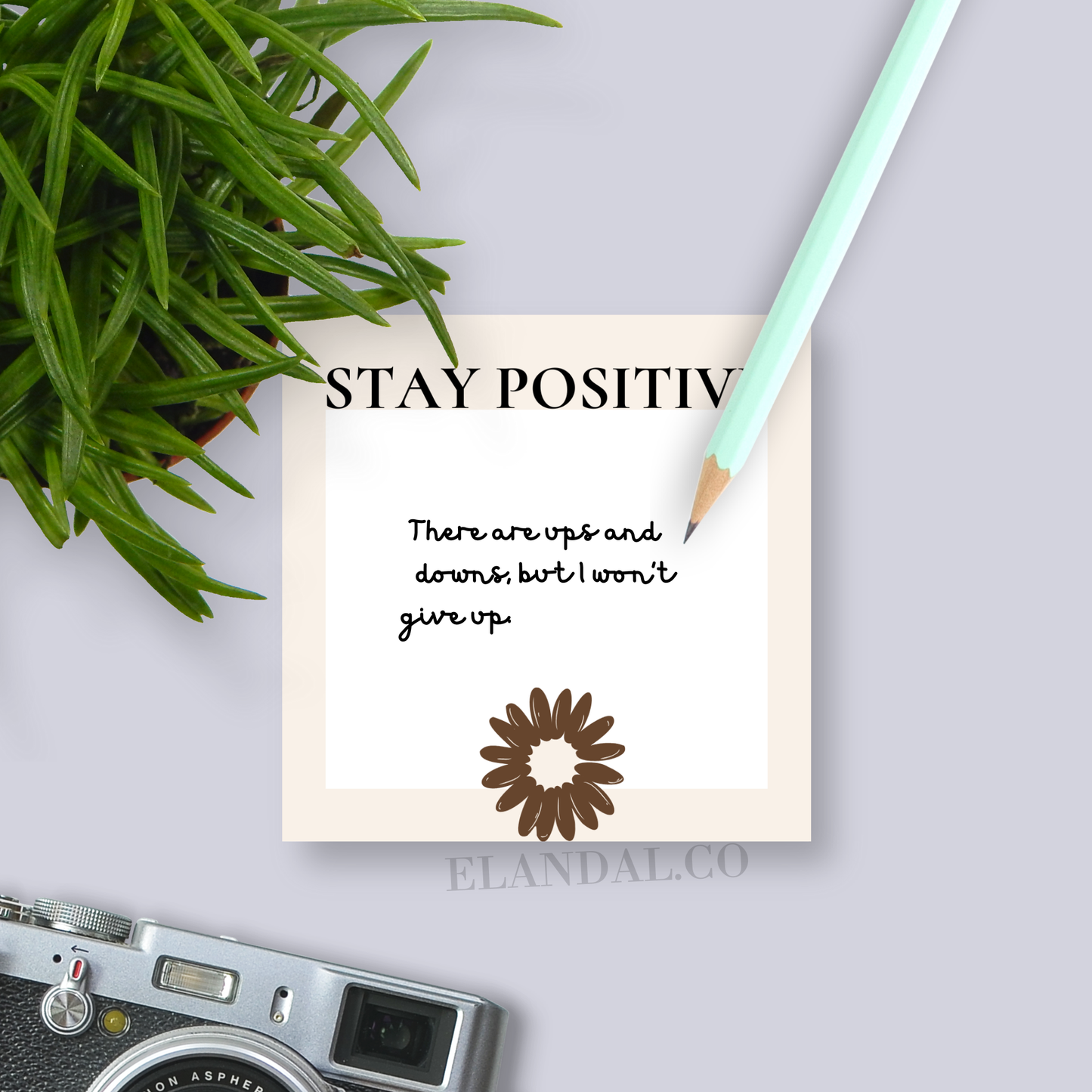 Notas adhesivas Stay Positive de 3" x 3" con diseño floral inspirador para tu espacio de trabajo